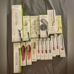 Well people clean skincare beauty bundle NWT